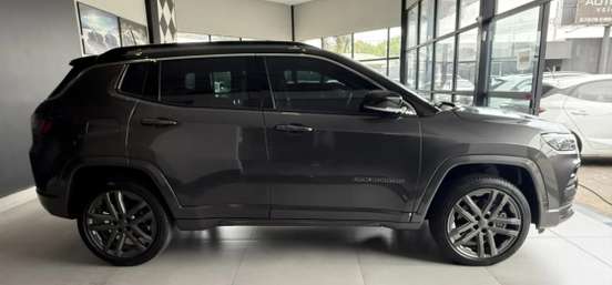 JEEP-COMPASS-2.0 HURRICANE 4 TURBO GASOLINA OVERLAND AT9 JEEP-COMPASS-2024