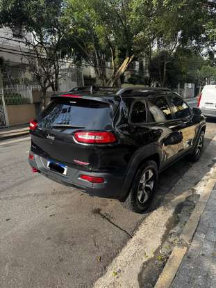 JEEP-CHEROKEE-2015