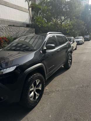 JEEP-CHEROKEE-2015