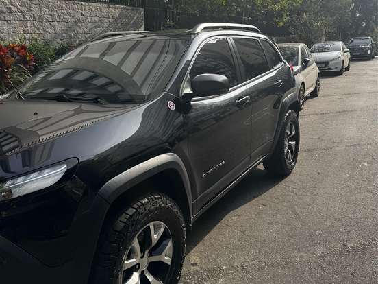 JEEP-CHEROKEE-3.2 TRAILHAWK 4X4 V6 24V GASOLINA 4P AUTOMÁTICO JEEP-CHEROKEE-2015