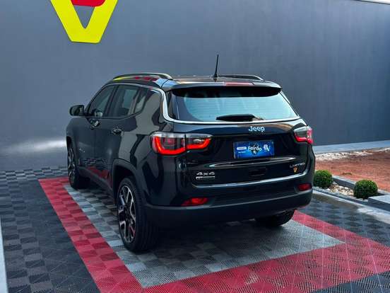 JEEP-COMPASS-2.0 16V DIESEL LIMITED 4X4 AUTOMÁTICO JEEP-COMPASS-2019