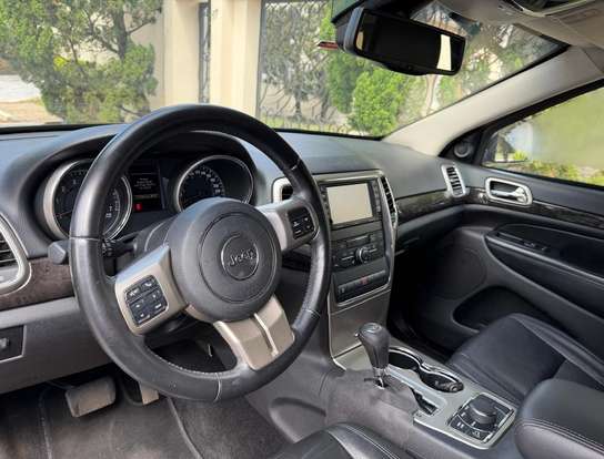 JEEP-GRAND CHEROKEE-3.6 LAREDO 4X4 V6 24V GASOLINA 4P AUTOMÁTICO JEEP-GRAND CHEROKEE-2011