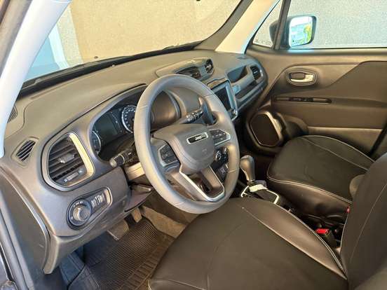 JEEP-RENEGADE-2024