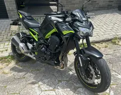 KAWASAKI Z900 KAWASAKI Z900