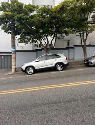 KIA-SORENTO-2011