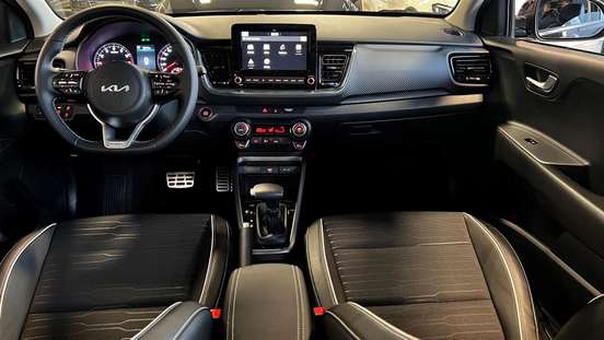 KIA-STONIC-2021