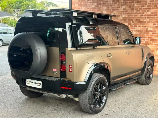 LAND ROVER-DEFENDER-2021