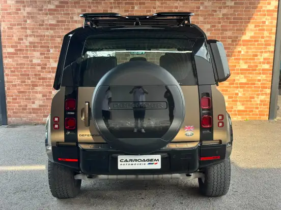 LAND ROVER-DEFENDER-2021