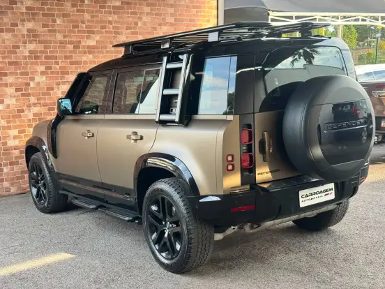 LAND ROVER-DEFENDER-2021