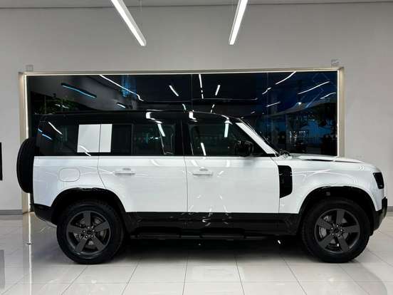 LAND ROVER-DEFENDER-2026
