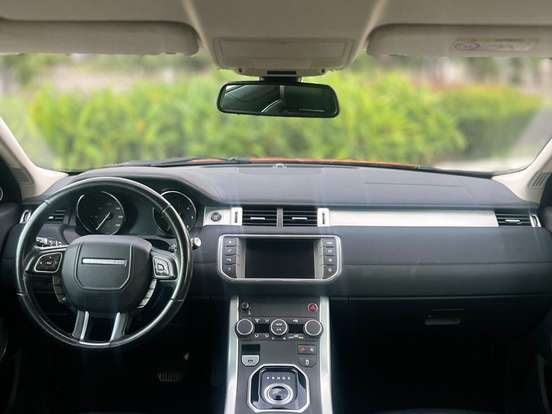 LAND ROVER-RANGE ROVER EVOQUE-2.2 SE 4WD 16V DIESEL 4P AUTOMÁTICO LAND ROVER-RANGE ROVER EVOQUE-2015