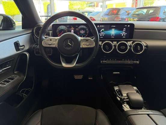 MERCEDES-BENZ-A 35 AMG-2019