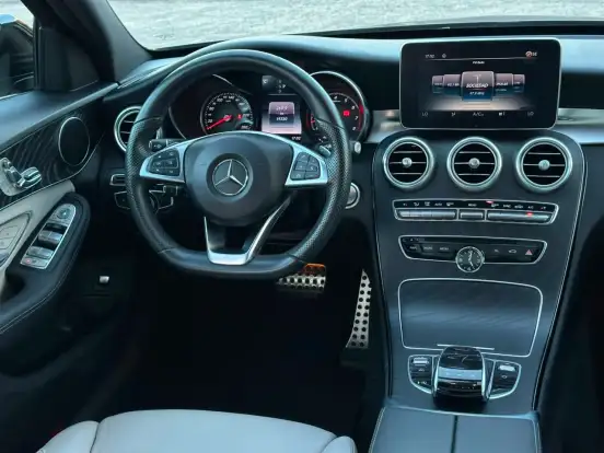 MERCEDES-BENZ-C 300-2017