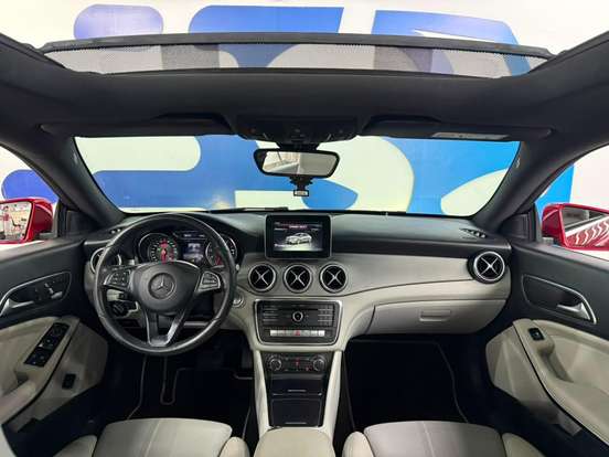 MERCEDES-BENZ-CLA 200-2017