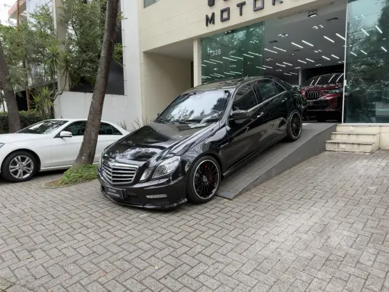 MERCEDES-BENZ E 63 AMG 6.2 SEDAN V8 32V GASOLINA 4P AUTOMÁTICO