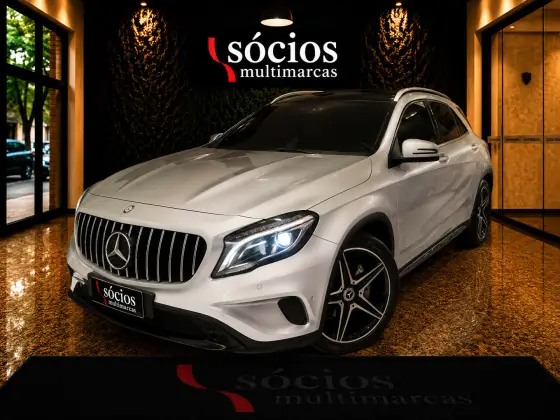 MERCEDES-BENZ GLA 200 1.6 CGI ENDURO 16V TURBO FLEX 4P AUTOMÁTICO MERCEDES-BENZ GLA 200 1.6 CGI ENDURO 16V TURBO FLEX 4P AUTOMÁTICO