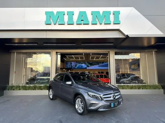 MERCEDES-BENZ GLA 200 1.6 CGI VISION 16V TURBO FLEX 4P AUTOMÁTICO MERCEDES-BENZ GLA 200 1.6 CGI VISION 16V TURBO FLEX 4P AUTOMÁTICO