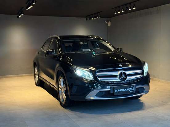 MERCEDES-BENZ-GLA 200-1.6 CGI ADVANCE 16V TURBO FLEX 4P AUTOMÁTICO MERCEDES-BENZ-GLA 200-2017