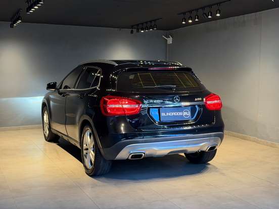 MERCEDES-BENZ-GLA 200-1.6 CGI ADVANCE 16V TURBO FLEX 4P AUTOMÁTICO MERCEDES-BENZ-GLA 200-2017