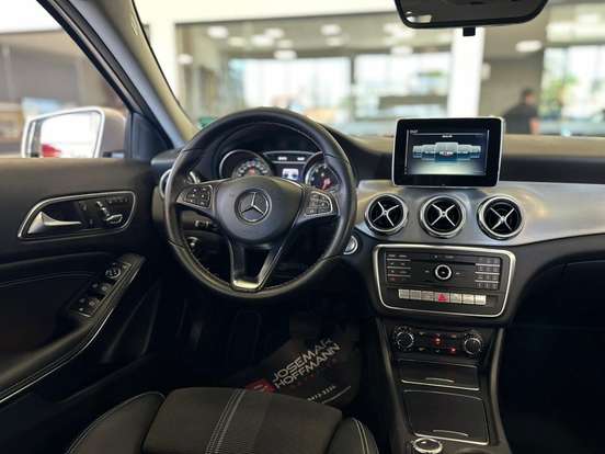MERCEDES-BENZ-GLA 200-1.6 CGI FLEX ADVANCE 7G-DCT MERCEDES-BENZ-GLA 200-2017
