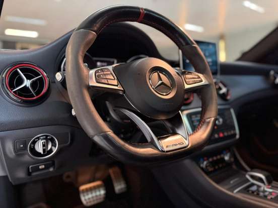 MERCEDES-BENZ-GLA 45 AMG-2.0 16V TURBO GASOLINA 4P AUTOMÁTICO MERCEDES-BENZ-GLA 45 AMG-2015
