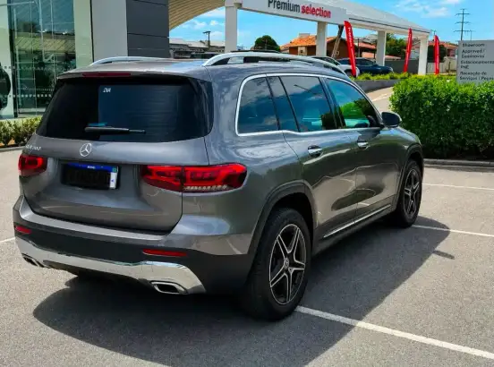 MERCEDES-BENZ-GLB 200-2022