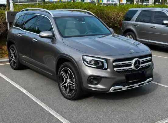 MERCEDES-BENZ-GLB 200-2022