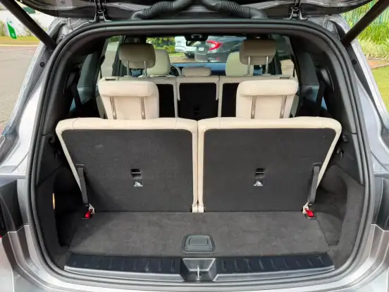 MERCEDES-BENZ-GLB 200-2023