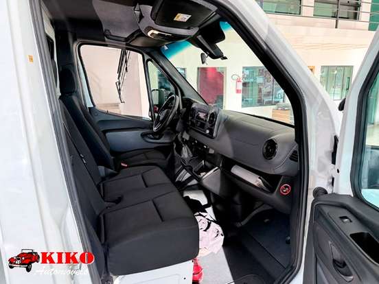 MERCEDES-BENZ-SPRINTER-2020