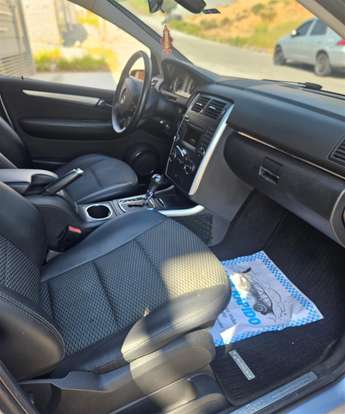 MERCEDES-BENZ-B 180-2010