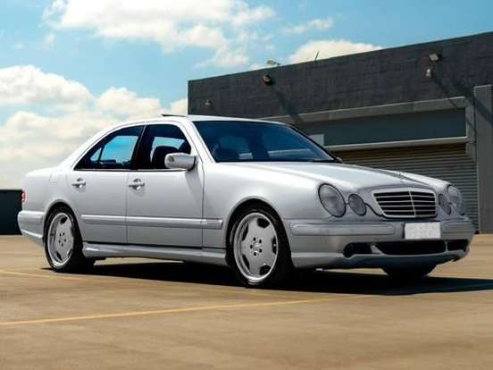 MERCEDES-BENZ-E 55 AMG-5.5 SEDAN GASOLINA 4P AUTOMÁTICO MERCEDES-BENZ-E 55 AMG-1999