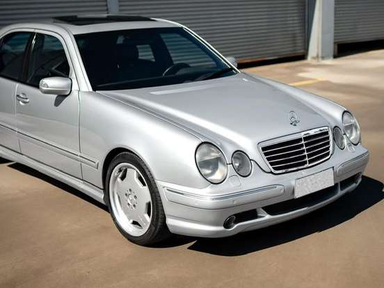 MERCEDES-BENZ-E 55 AMG-5.5 SEDAN GASOLINA 4P AUTOMÁTICO MERCEDES-BENZ-E 55 AMG-1999