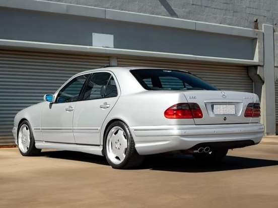 MERCEDES-BENZ-E 55 AMG-5.5 SEDAN GASOLINA 4P AUTOMÁTICO MERCEDES-BENZ-E 55 AMG-1999