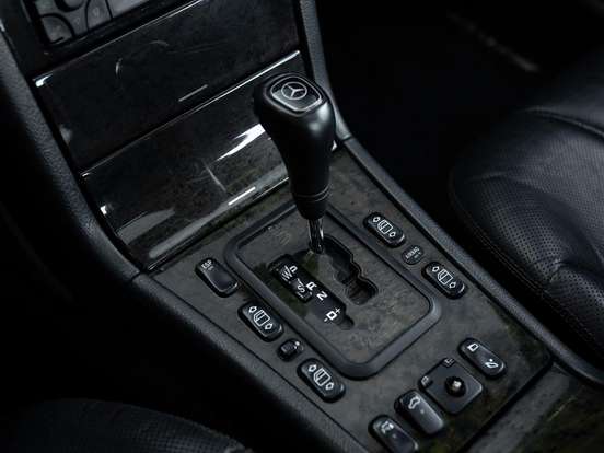 MERCEDES-BENZ-E 55 AMG-5.5 SEDAN GASOLINA 4P AUTOMÁTICO MERCEDES-BENZ-E 55 AMG-1999