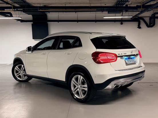 MERCEDES-BENZ-GLA 200-1.6 CGI ADVANCE 16V TURBO FLEX 4P AUTOMÁTICO MERCEDES-BENZ-GLA 200-2017