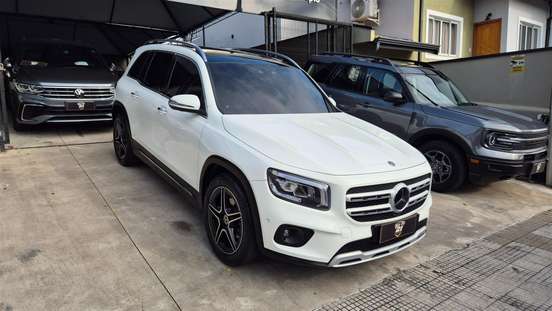 MERCEDES-BENZ-GLB 200-2020
