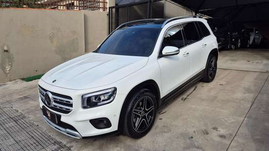 MERCEDES-BENZ-GLB 200-2020