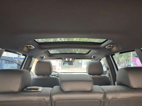 MERCEDES-BENZ-GLB 200-2021