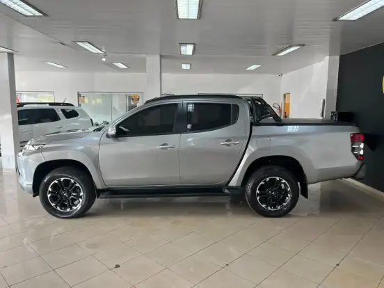 MITSUBISHI-L200 TRITON-2.4 16V TURBO DIESEL SPORT HPE CD 4P 4X4 AUTOMÁTICO MITSUBISHI-L200 TRITON-2023