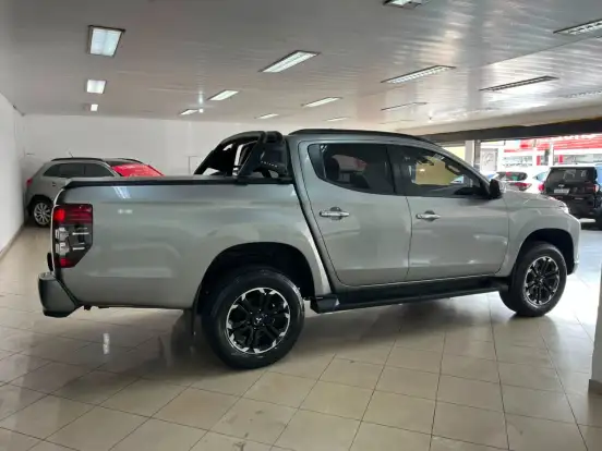MITSUBISHI-L200 TRITON-2.4 16V TURBO DIESEL SPORT HPE CD 4P 4X4 AUTOMÁTICO MITSUBISHI-L200 TRITON-2023