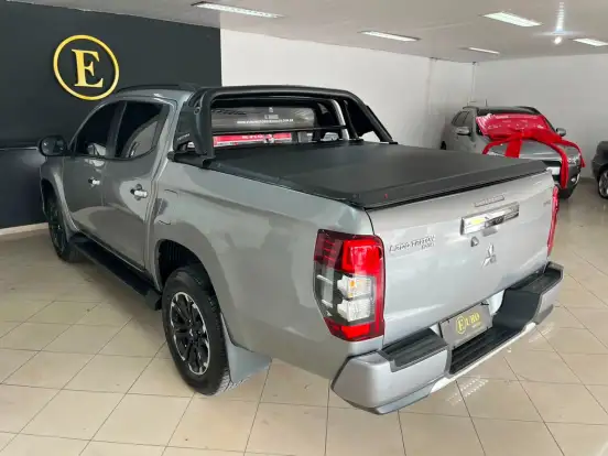 MITSUBISHI-L200 TRITON-2.4 16V TURBO DIESEL SPORT HPE CD 4P 4X4 AUTOMÁTICO MITSUBISHI-L200 TRITON-2023