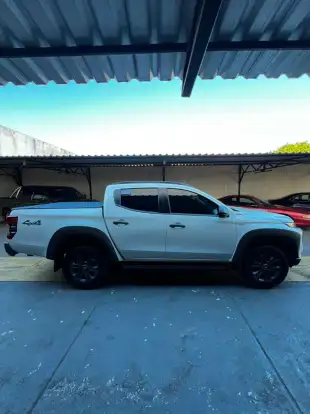 MITSUBISHI-L200 TRITON-2025