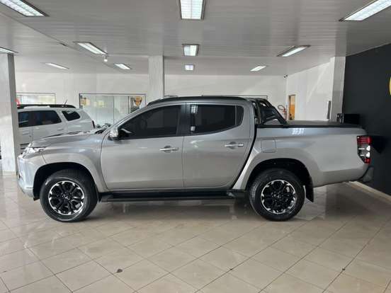 MITSUBISHI-L200 TRITON-2.4 16V TURBO DIESEL SPORT HPE CD 4P 4X4 AUTOMÁTICO MITSUBISHI-L200 TRITON-2023