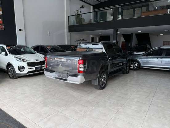 MITSUBISHI-L200 TRITON-2021
