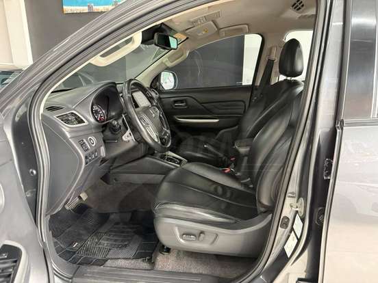 MITSUBISHI-L200 TRITON-2.4 16V TURBO DIESEL SPORT HPE-S CD 4P 4X4 AUTOMÁTICO MITSUBISHI-L200 TRITON-2021