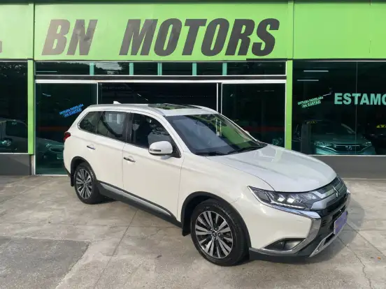 MITSUBISHI-OUTLANDER-2018