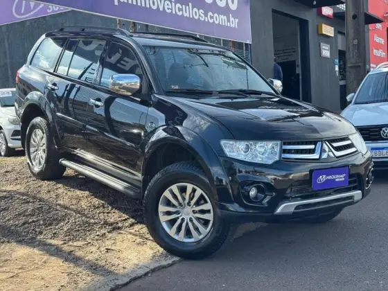 MITSUBISHI PAJERO 3.2 HPE 4X4 7 LUGARES 16V TURBO INTERCOOLER DIESEL 4P AUTOMÁTICO MITSUBISHI PAJERO 3.2 HPE 4X4 7 LUGARES 16V TURBO INTERCOOLER DIESEL 4P AUTOMÁTICO