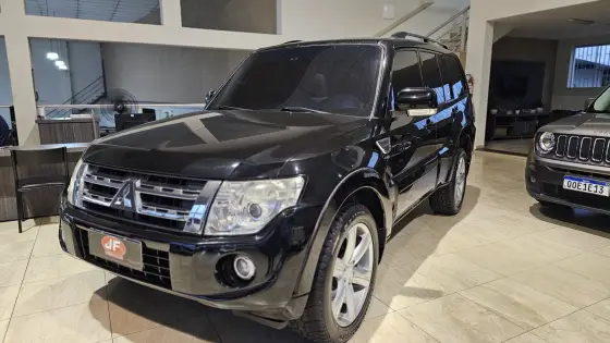 MITSUBISHI PAJERO FULL 3.2 HPE 4X4 16V TURBO INTERCOOLER DIESEL 4P AUTOMÁTICO