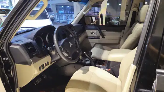MITSUBISHI-PAJERO FULL-2013