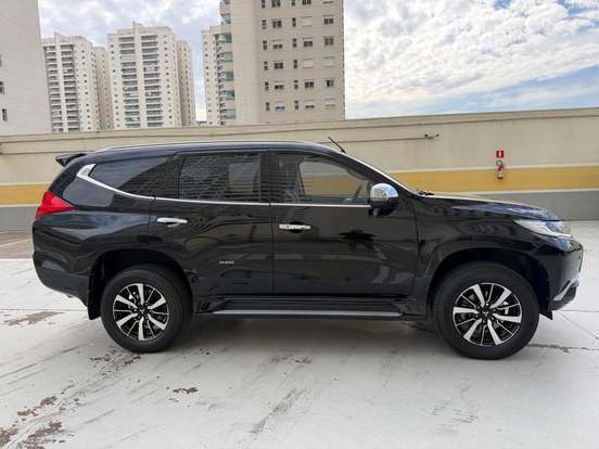 MITSUBISHI-PAJERO SPORT-2.4 16V MIVEC TURBO DIESEL HPE AWD AUTOMÁTICO MITSUBISHI-PAJERO SPORT-2019